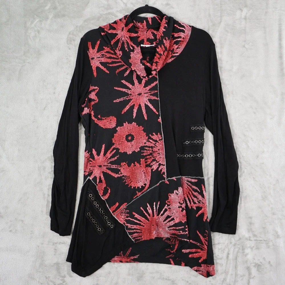 Paris Hues Embroidered Floral Tunic Top Women XL Black Boho Bohemian Art to Wear